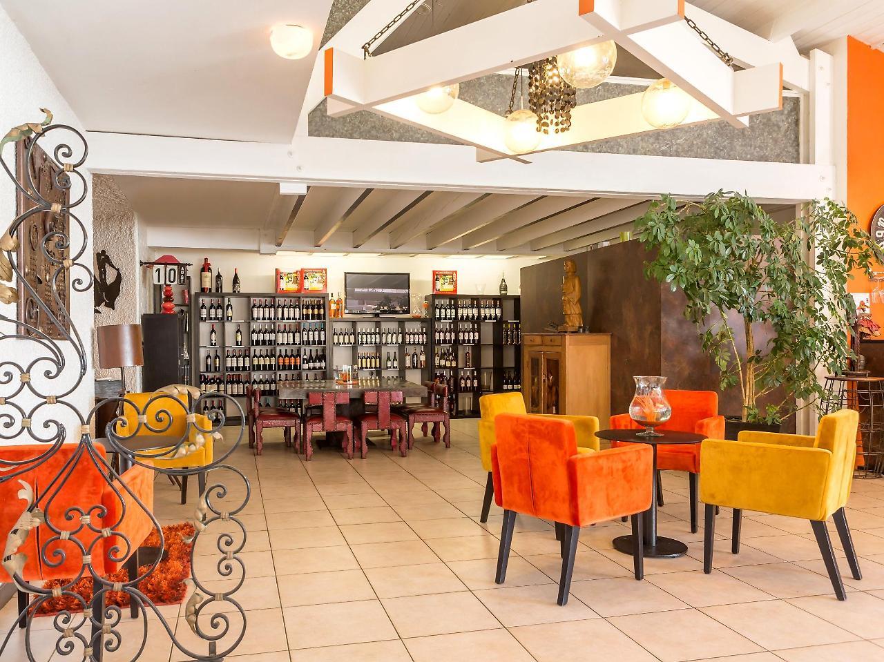 Logis Hotel Restaurant La Citadelle Blaye Exterior foto