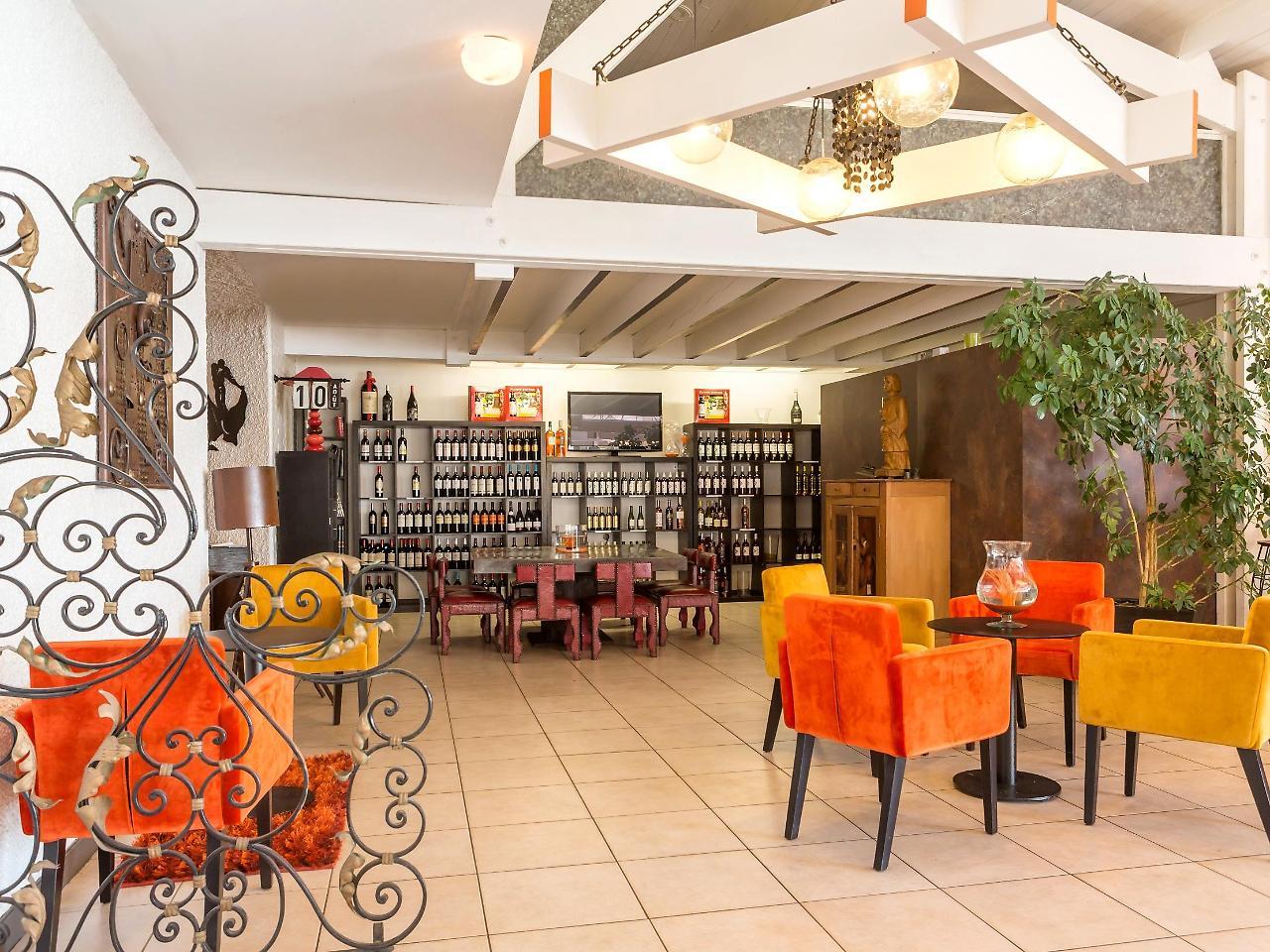 Logis Hotel Restaurant La Citadelle Blaye Exterior foto